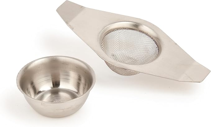 La Cafetière Double Handled Tea Strainer With Drip Bowl - Stainless Steel