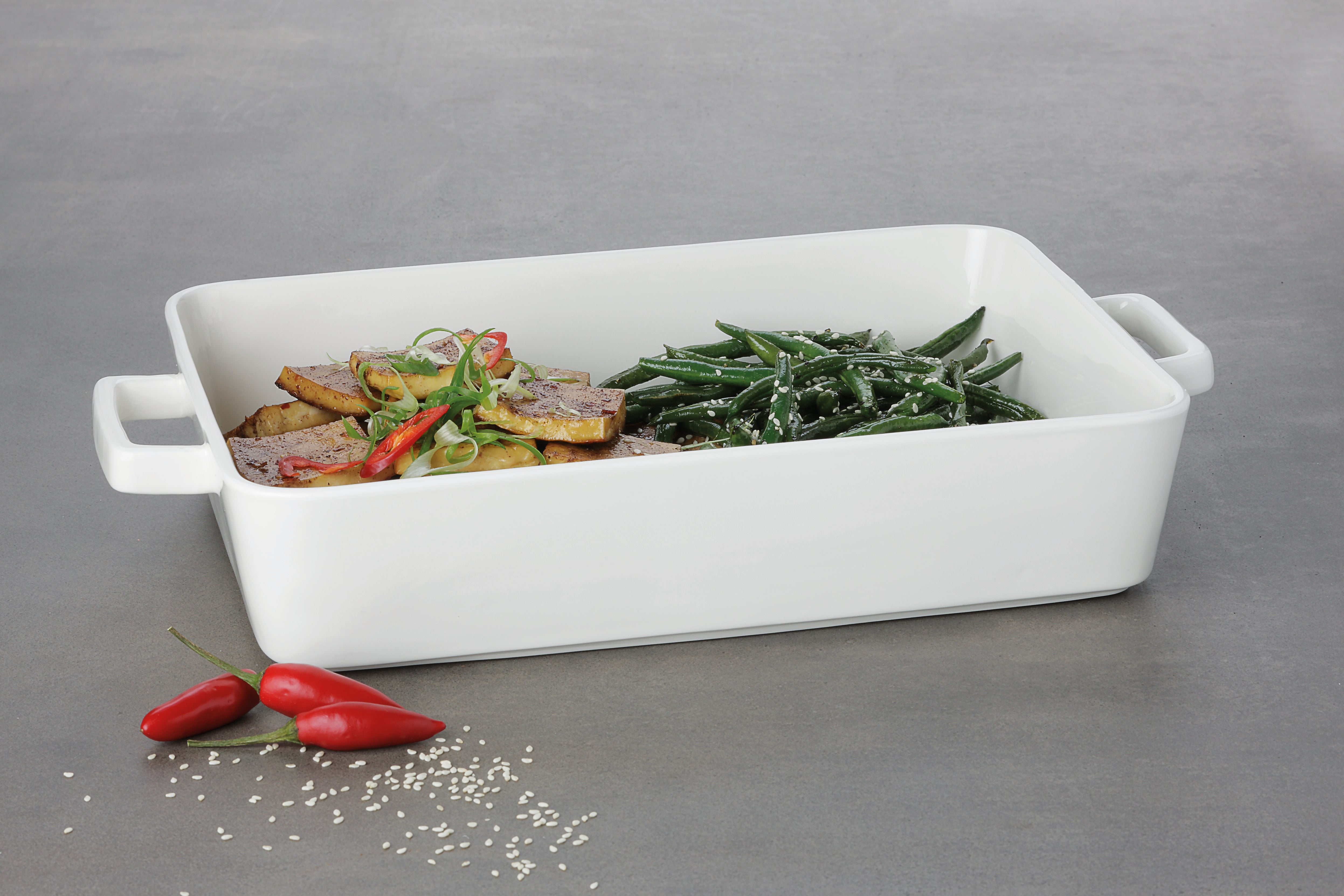 Maxwell & Williams Epicurious Rectangular Baker 32x22.5x7cm - White