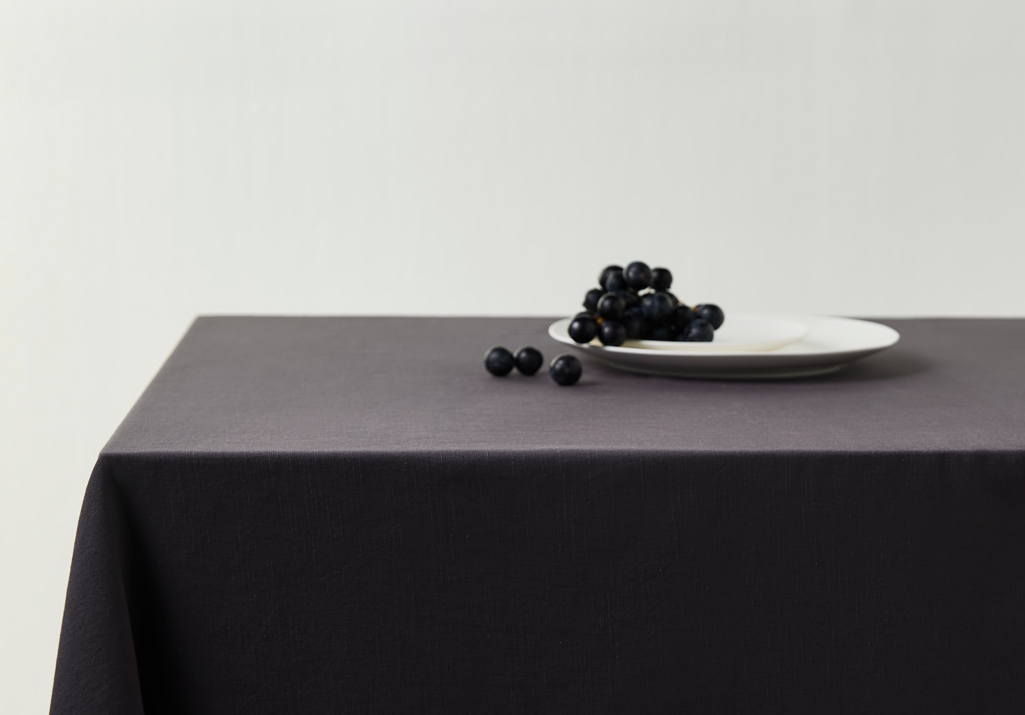 Maxwell & Williams 230x150cm Cotton Classics Rectangular Tablecloth - Charcoal