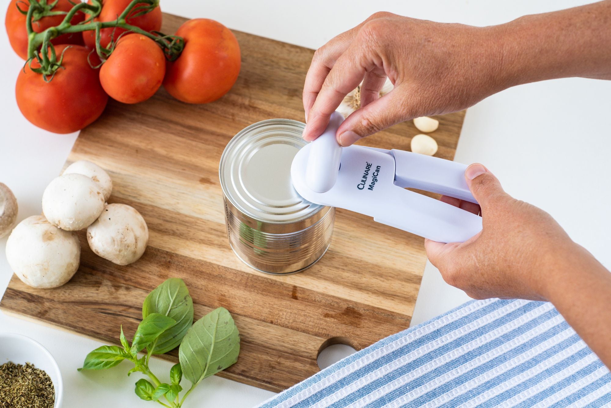 Culinare 'Magican' Can Opener - White
