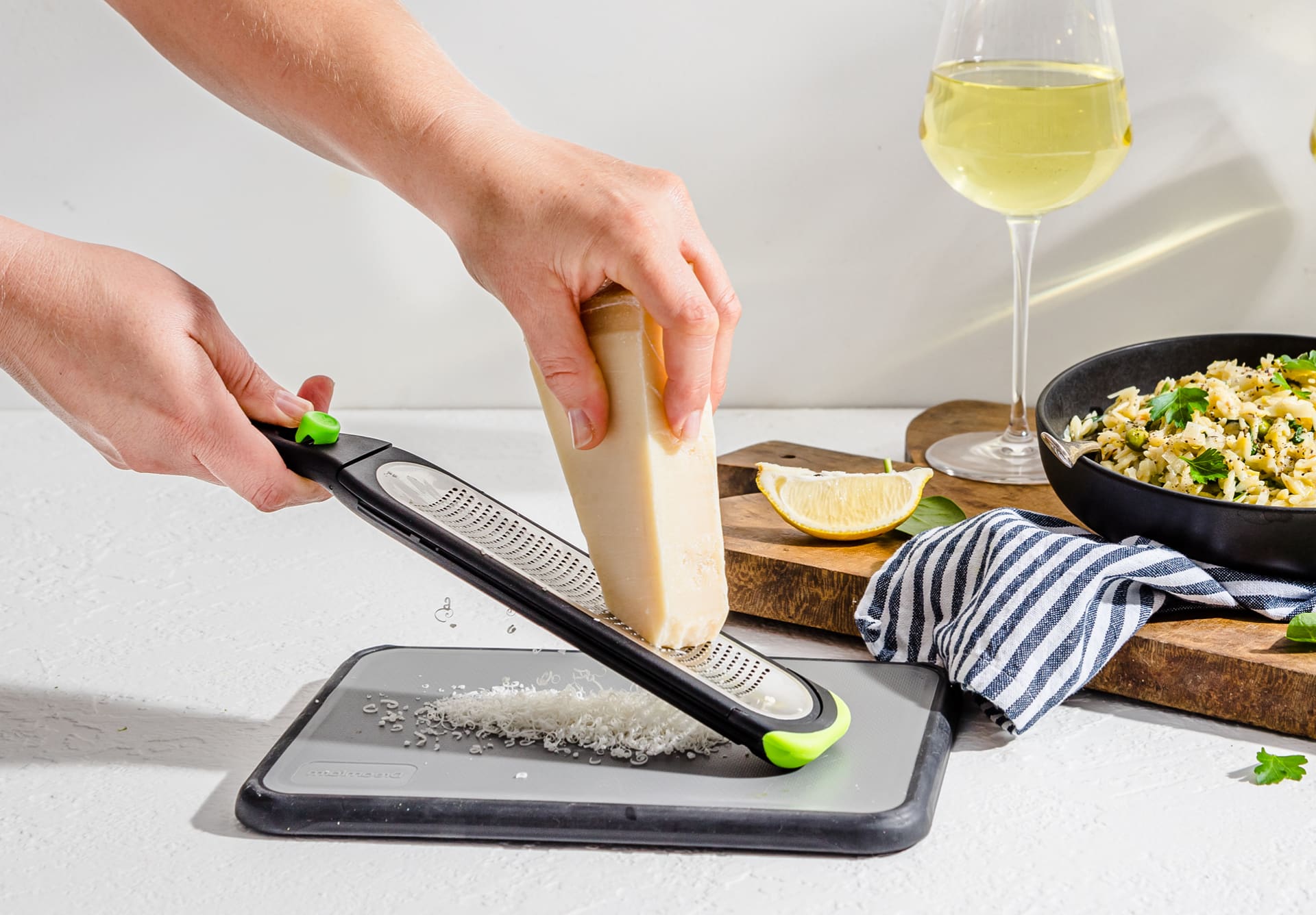 Dreamfarm Ozest – Curved Zester