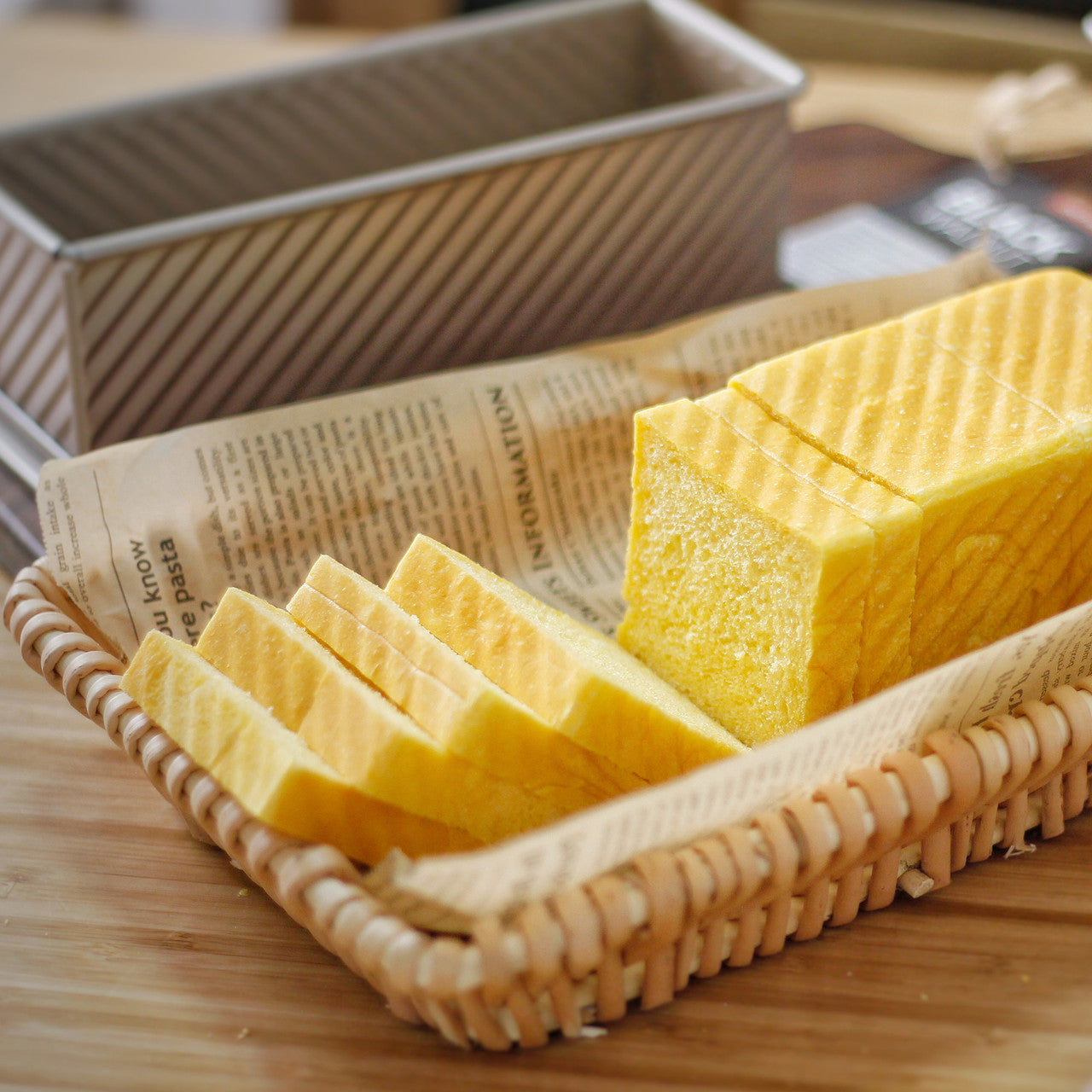 ChefMade Corrugated Loaf Pan With Cover 300g - 22cm