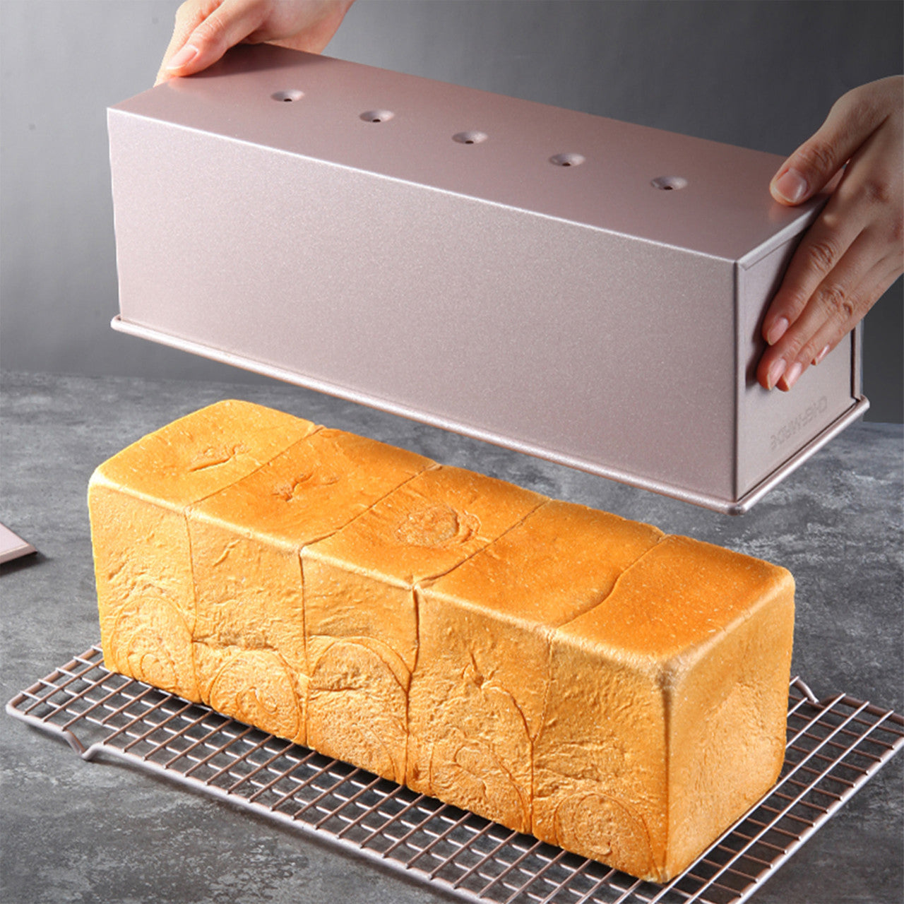 ChefMade Loaf Pan With Cover 1.2kg - 39cm