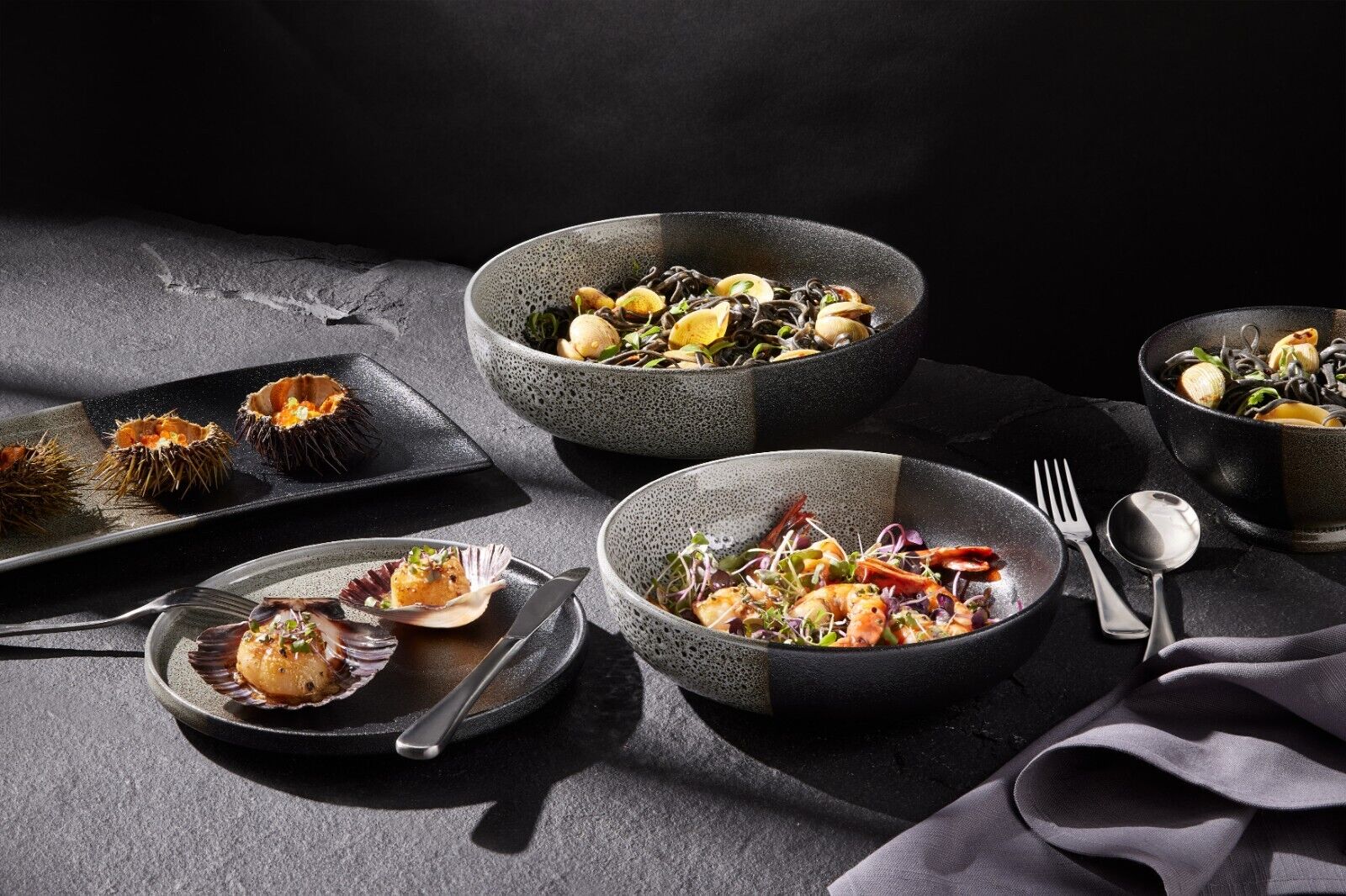 Maxwell & Williams Umi Serving Bowl - 27x8cm
