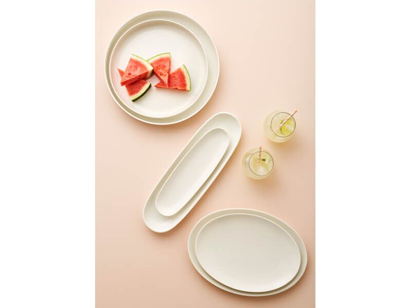 Maxwell & Williams White Basics High Rim Platter 33cm