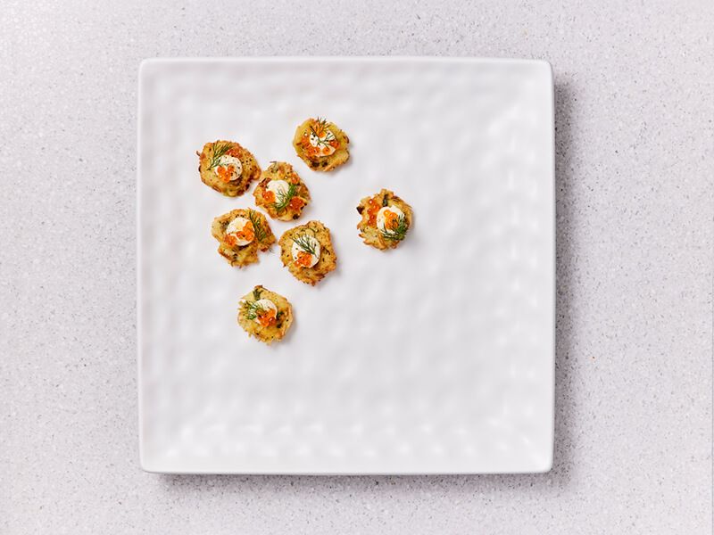 Maxwell & Williams Gravity Square Platter 35cm - White
